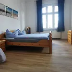 Adler- Seeblick شقة